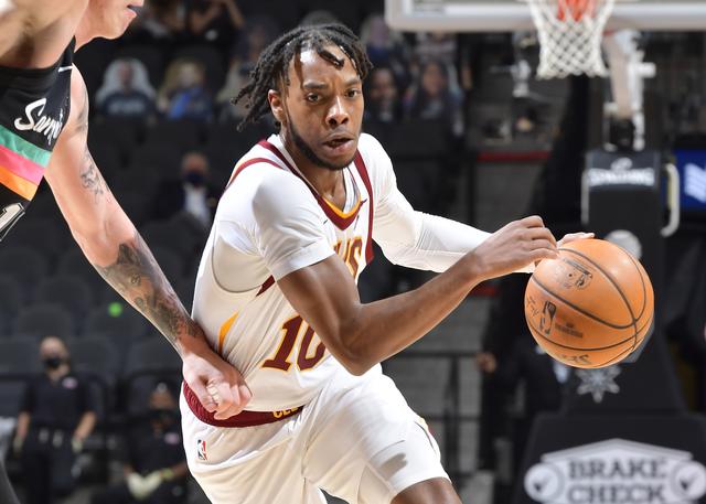 步行者上演 步行者上演