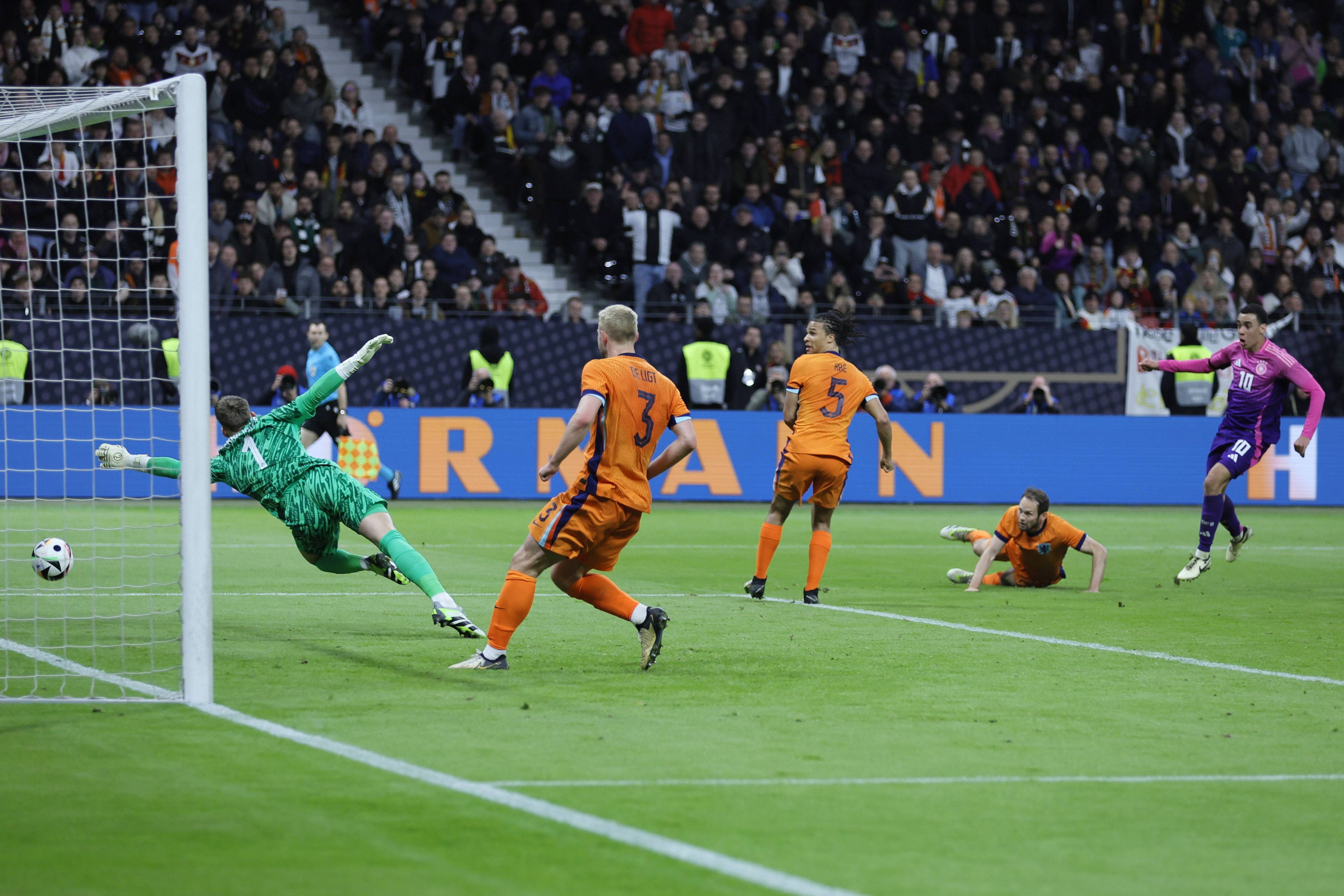 他经常凭借 他经常凭借